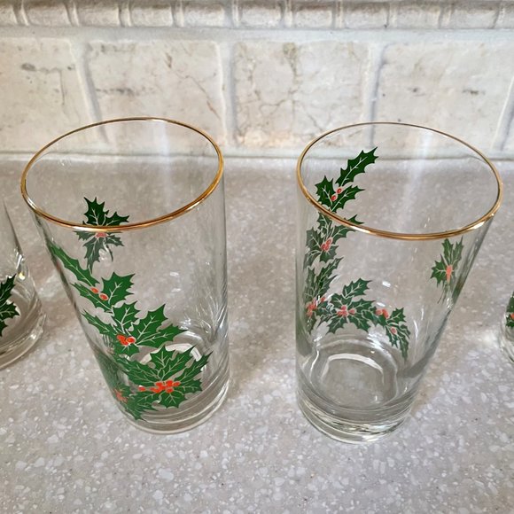 Gold Trim Holly and Berries 5.5" Glass Tumbler 12oz Holiday Drinkware Set of 4 - Picture 10 of 11